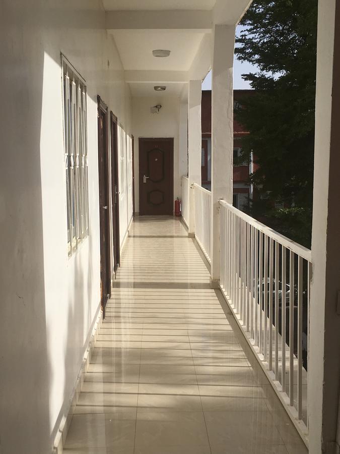 Shanghai Hotel NʼDjamena Zewnętrze zdjęcie