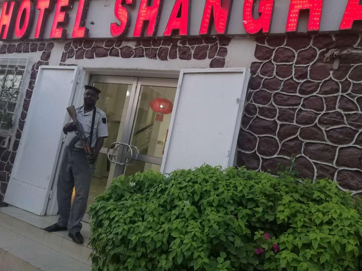 Shanghai Hotel NʼDjamena Zewnętrze zdjęcie